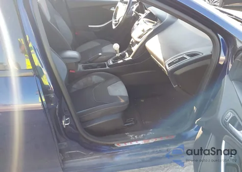 2016 Ford Focus St z USA, uszkodzony, nr VIN 1FADP3L9XGL208667